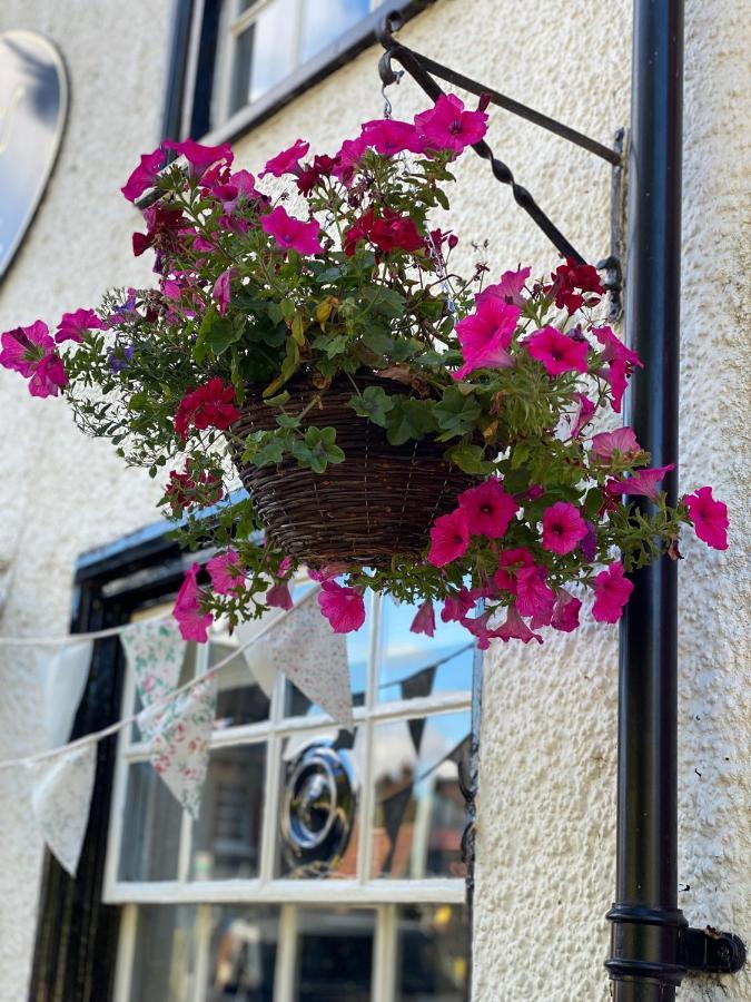The Fleur De Lys Inn Dorchester-on-Thames