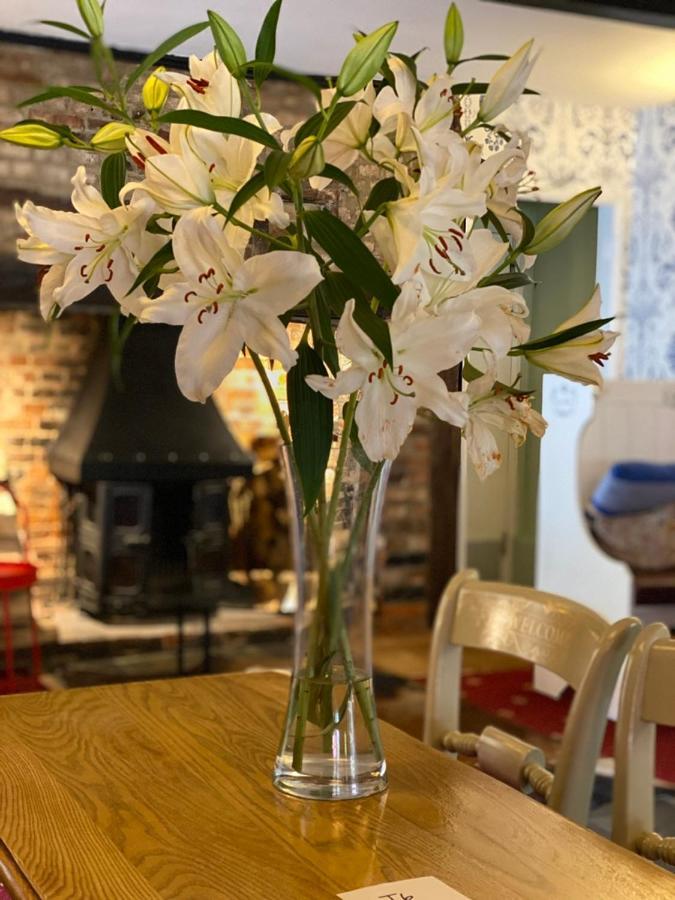 Inn The Fleur De Lys 3*
