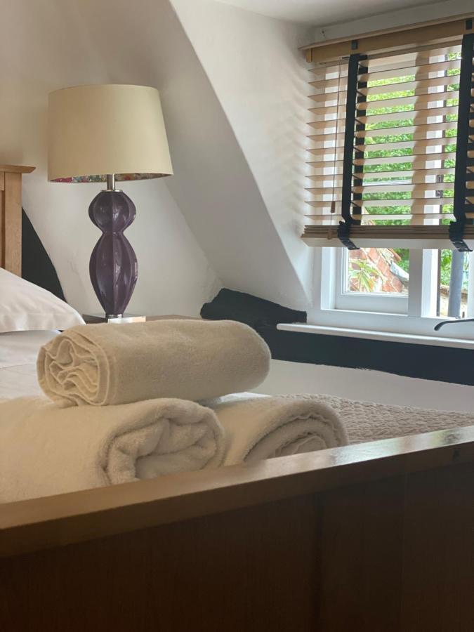 The Fleur De Lys Inn Dorchester-on-Thames